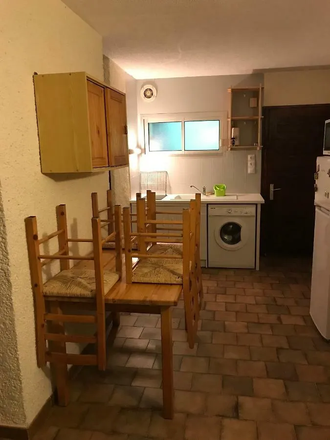 Residence Courbet Meylouga 科特雷 公寓